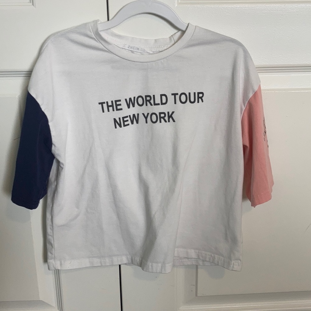 Graphic crop top tee